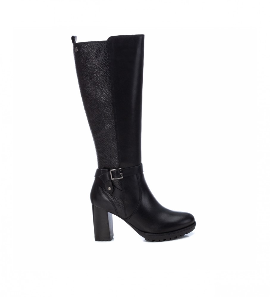 Botas Carmela em couro preto, modelo 160055 - Altura do salto: 9 cm -