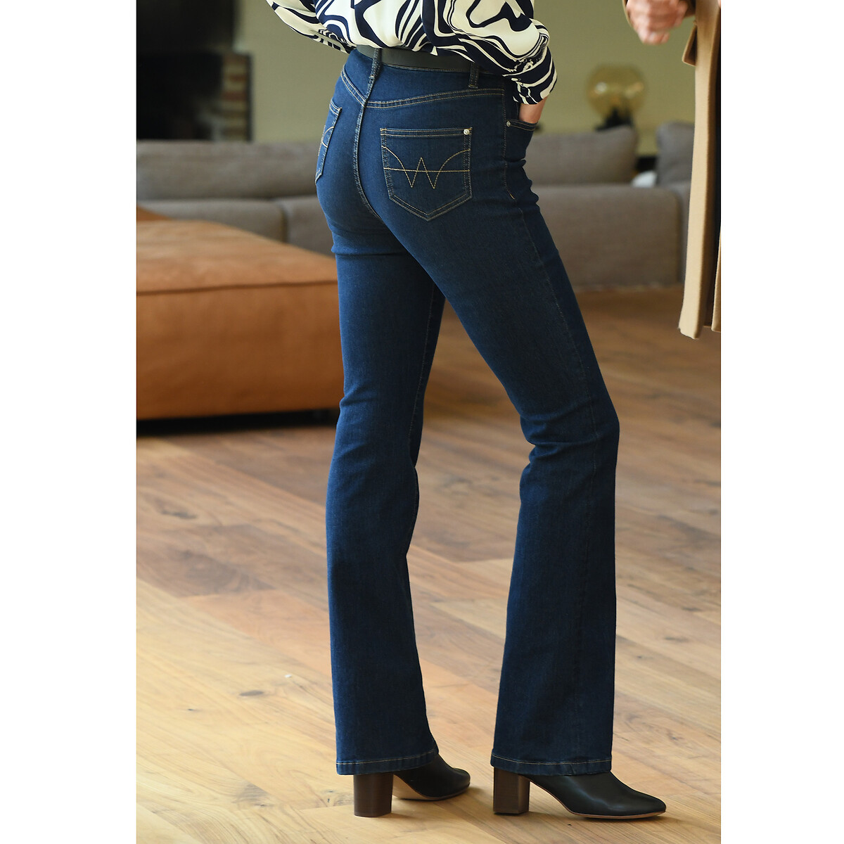 ANNE WEYBURN<br>Calças Bootcut
