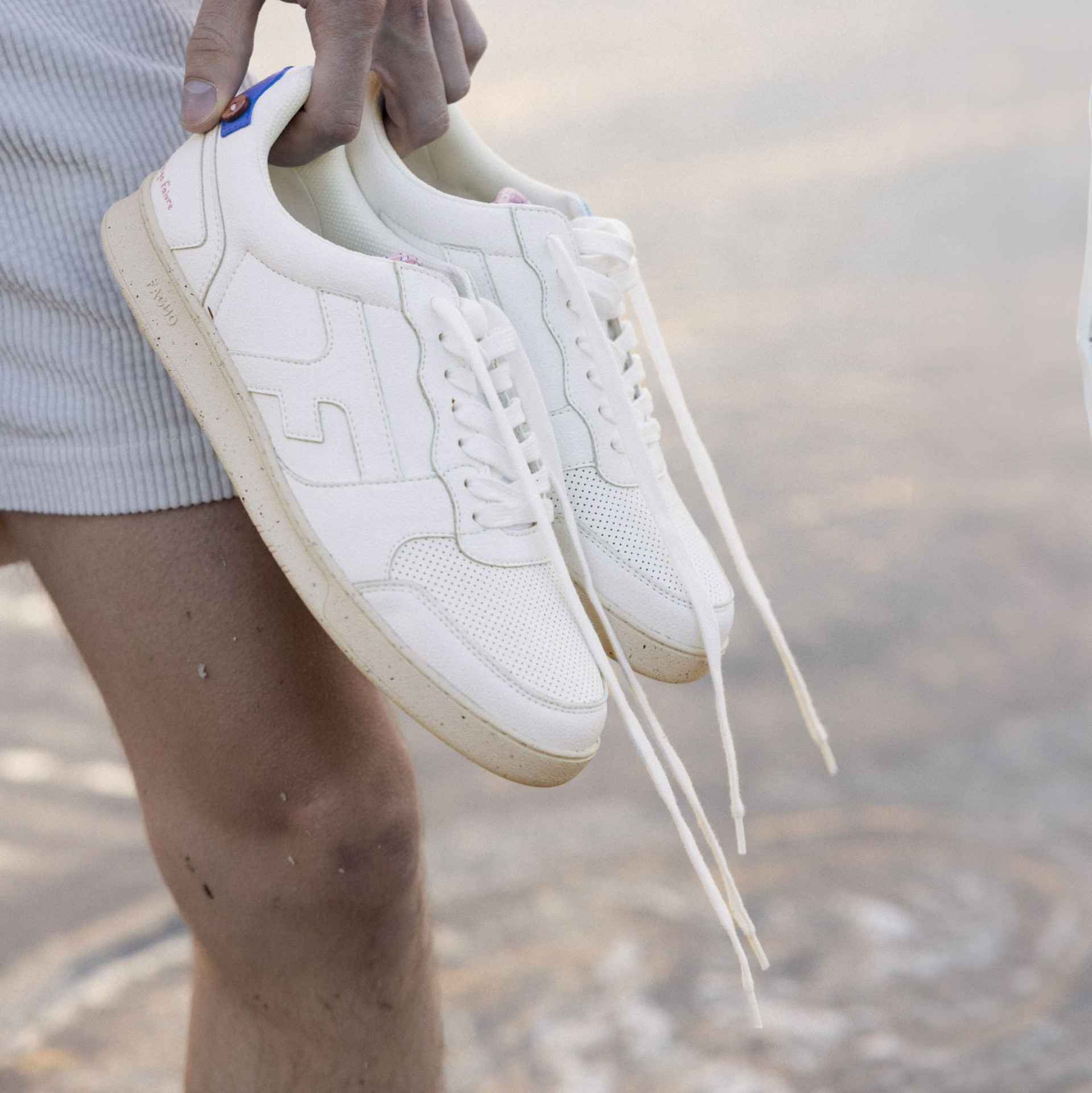 Baskets blanches & bleu - Diego Faivre cuir recyclé - modèle hazel