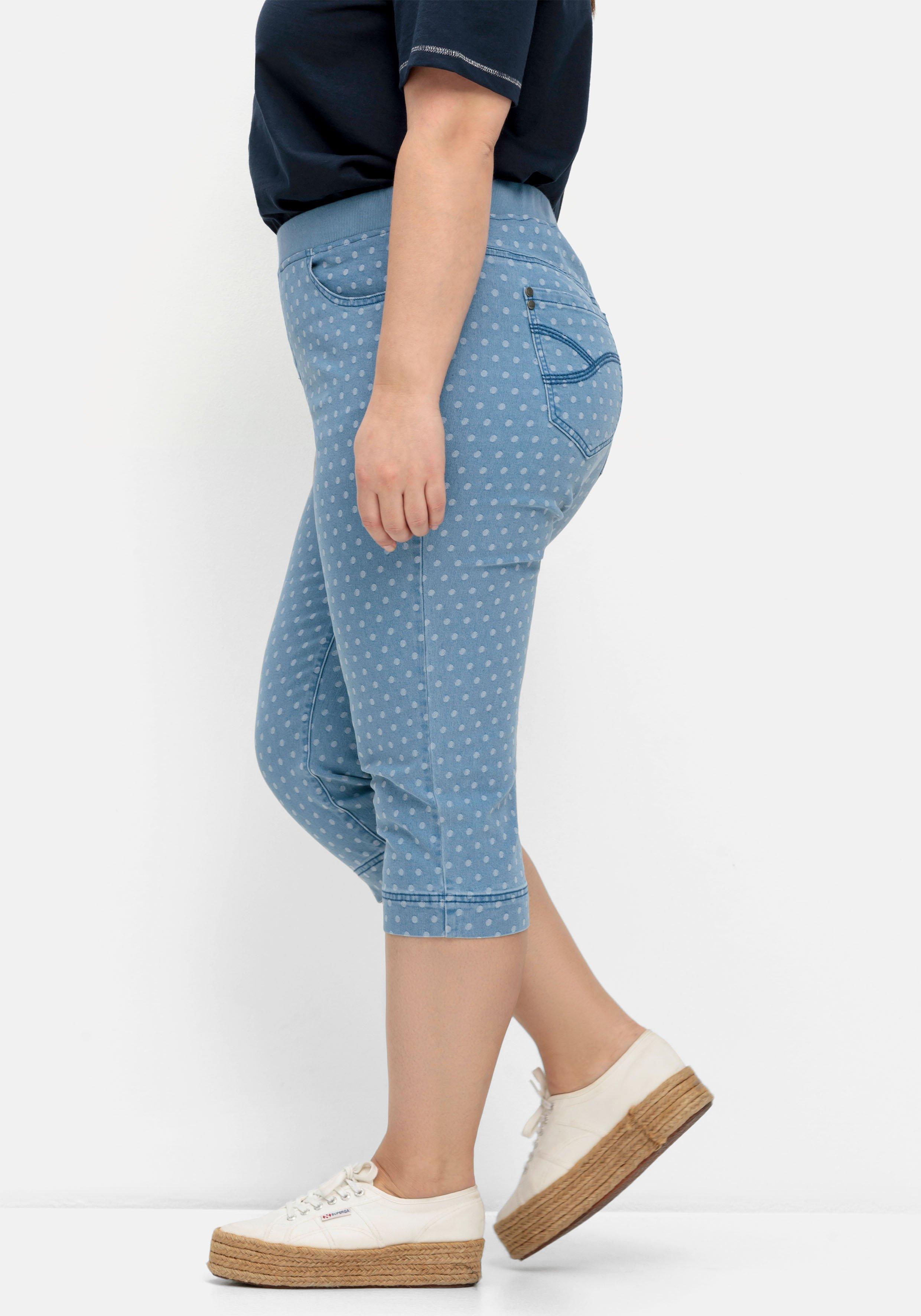 Gepunktete Caprijeans mit Gummibund
