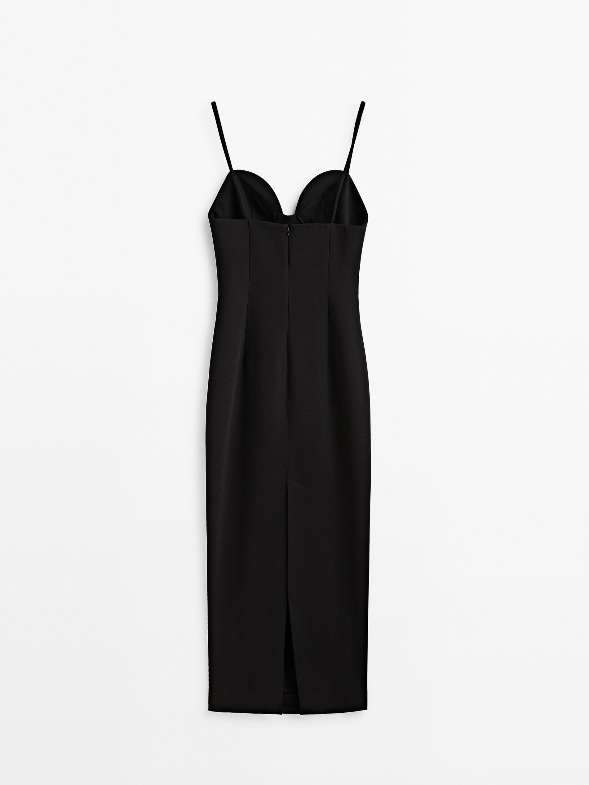 Vestido preto com decote em formato de coração - PRETO