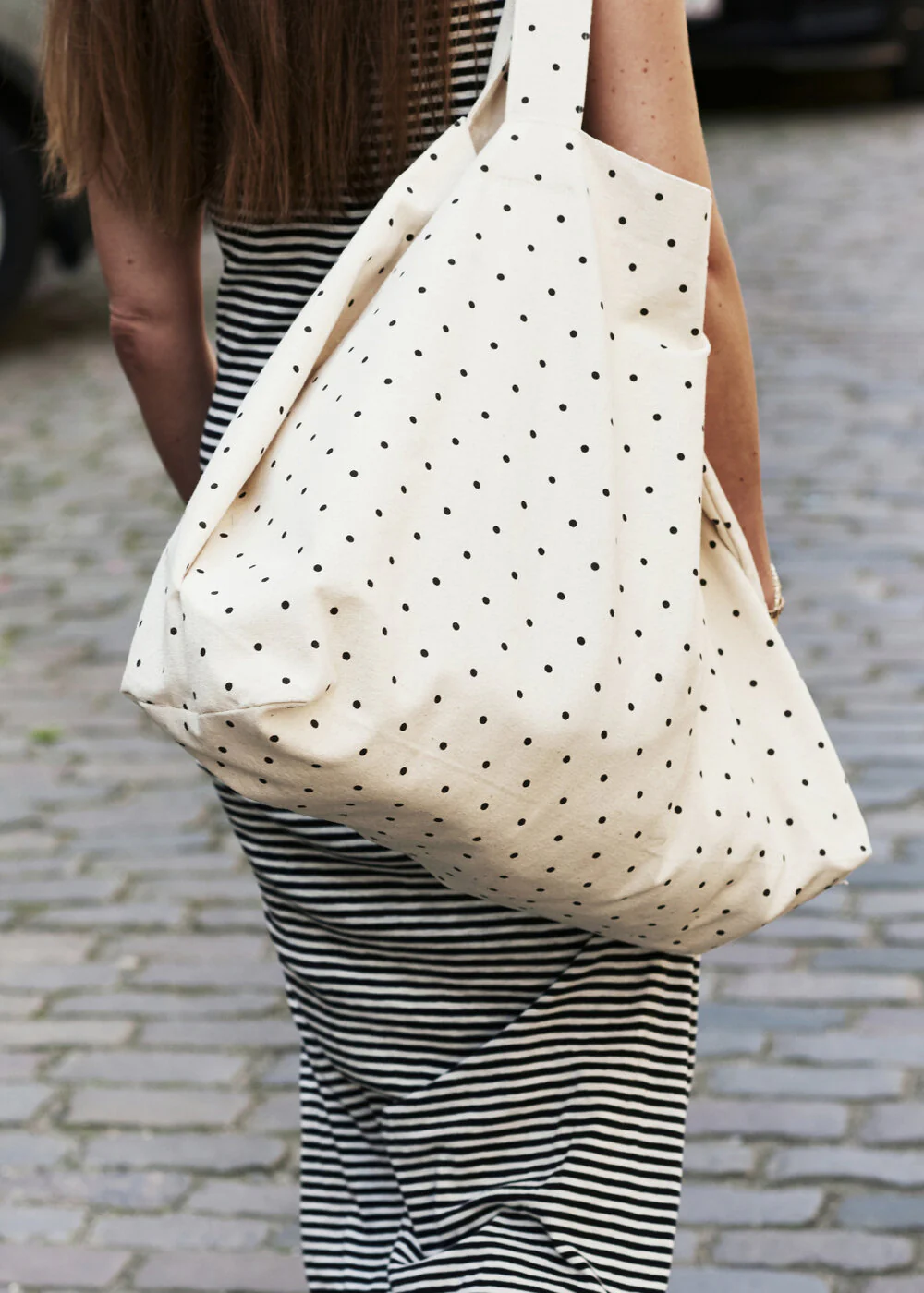 Moshi Moshi Mind  Big dot shopper - Ecru/black