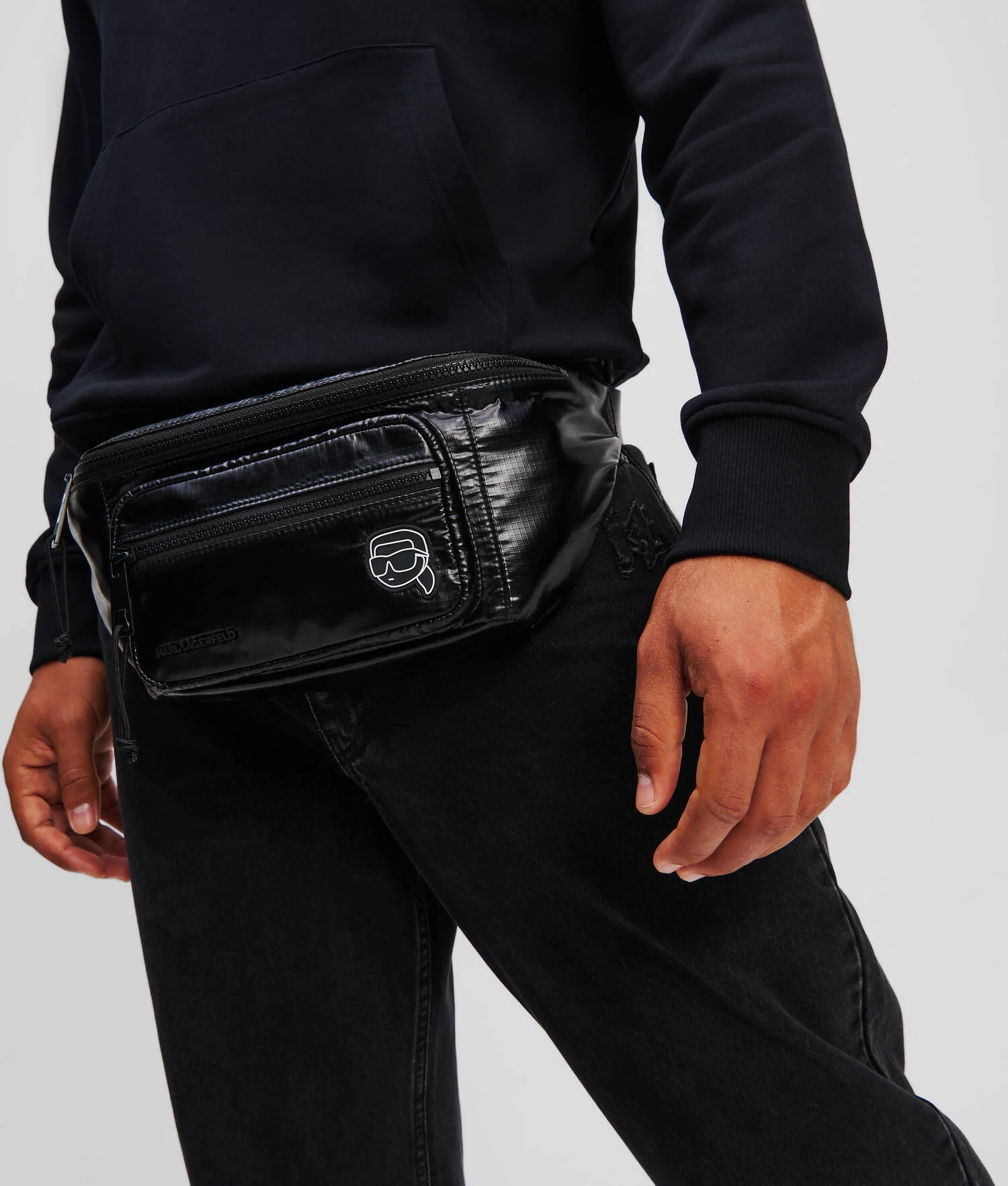 SAC BANANE VOLUMINEUX IKON - Noir