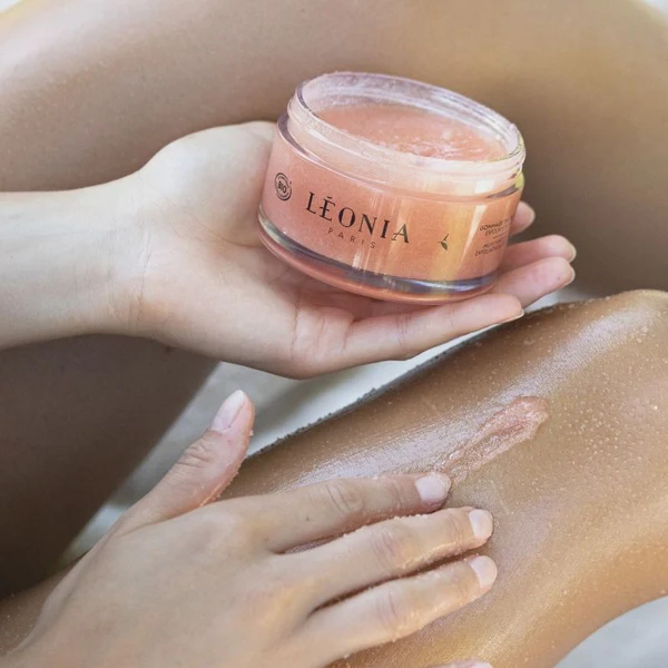 Léonia Gommage au Thé Blanc Lacté 200 ml