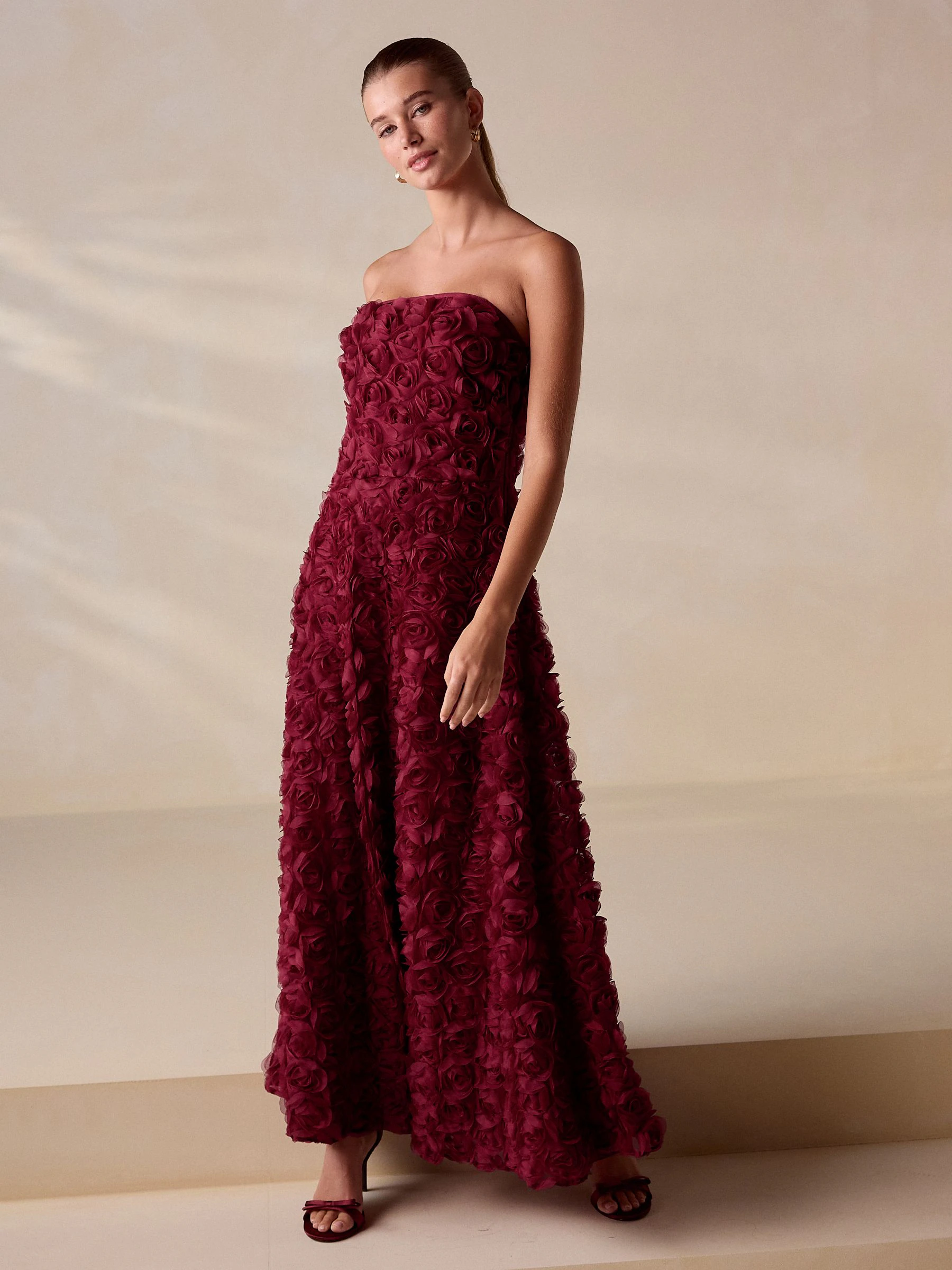 Bordeauxrood - Occasion 3D Floral Bandeau Maxi Dress with Detachable Straps