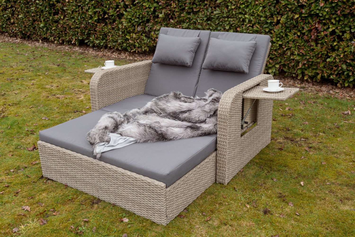 Gartenliege - beige-grau - multifunktional -mit Ablagefläche