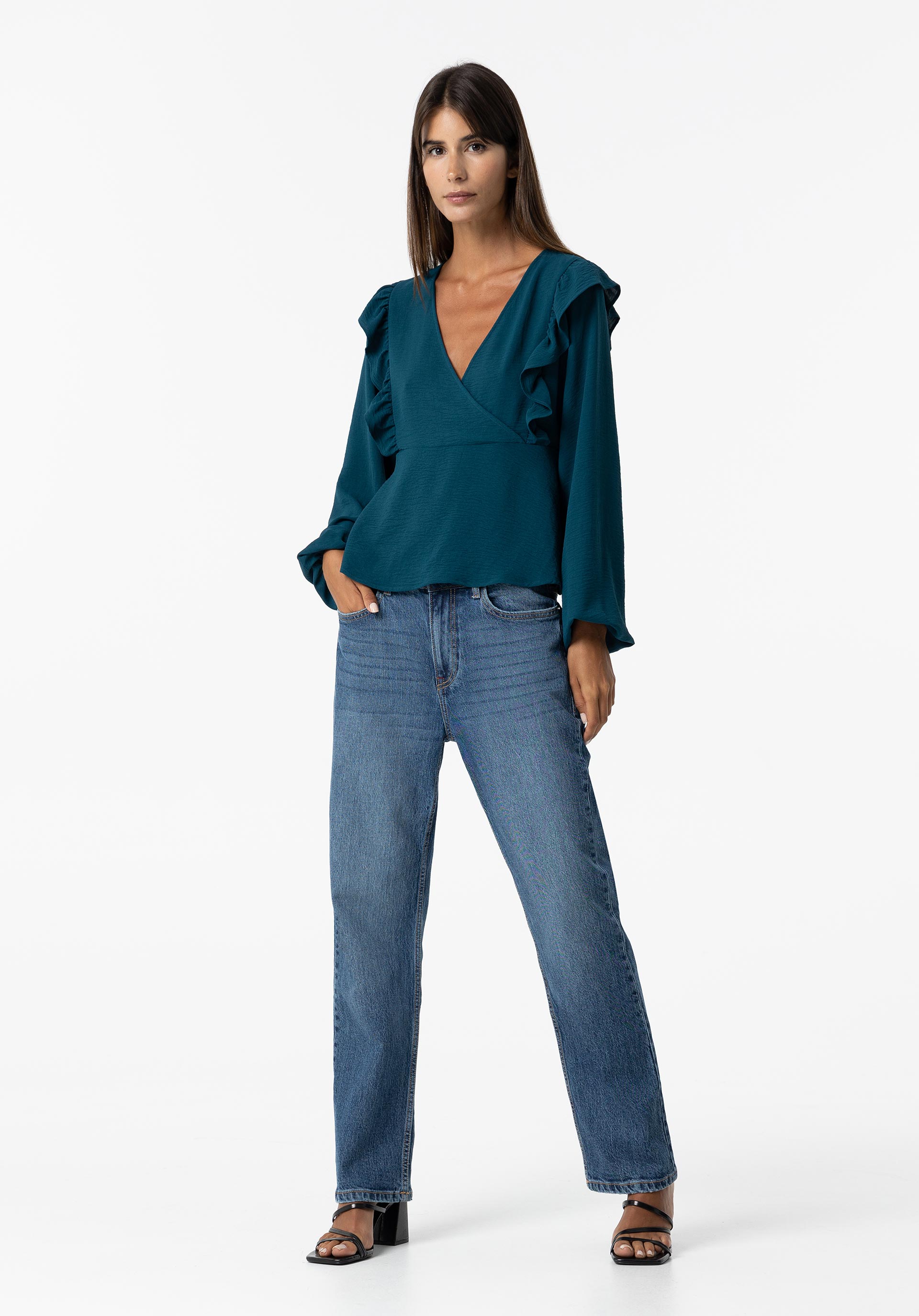 Blusa Efeito Enrugado Cruzada com Folho