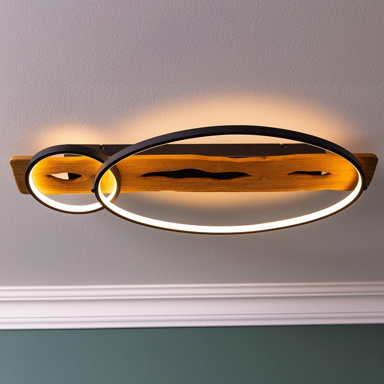 Lightbox moderne LED Deckenlampe im Nature Stil - Deckenleuchte mit 3 Stufen Dimmer & 2 LED-Ringe am Holz Balken - 70 x 30 cm - 3300 lm, 3000 K - aus Kiefernholz/Metall in Schwarz/Hell-Braun