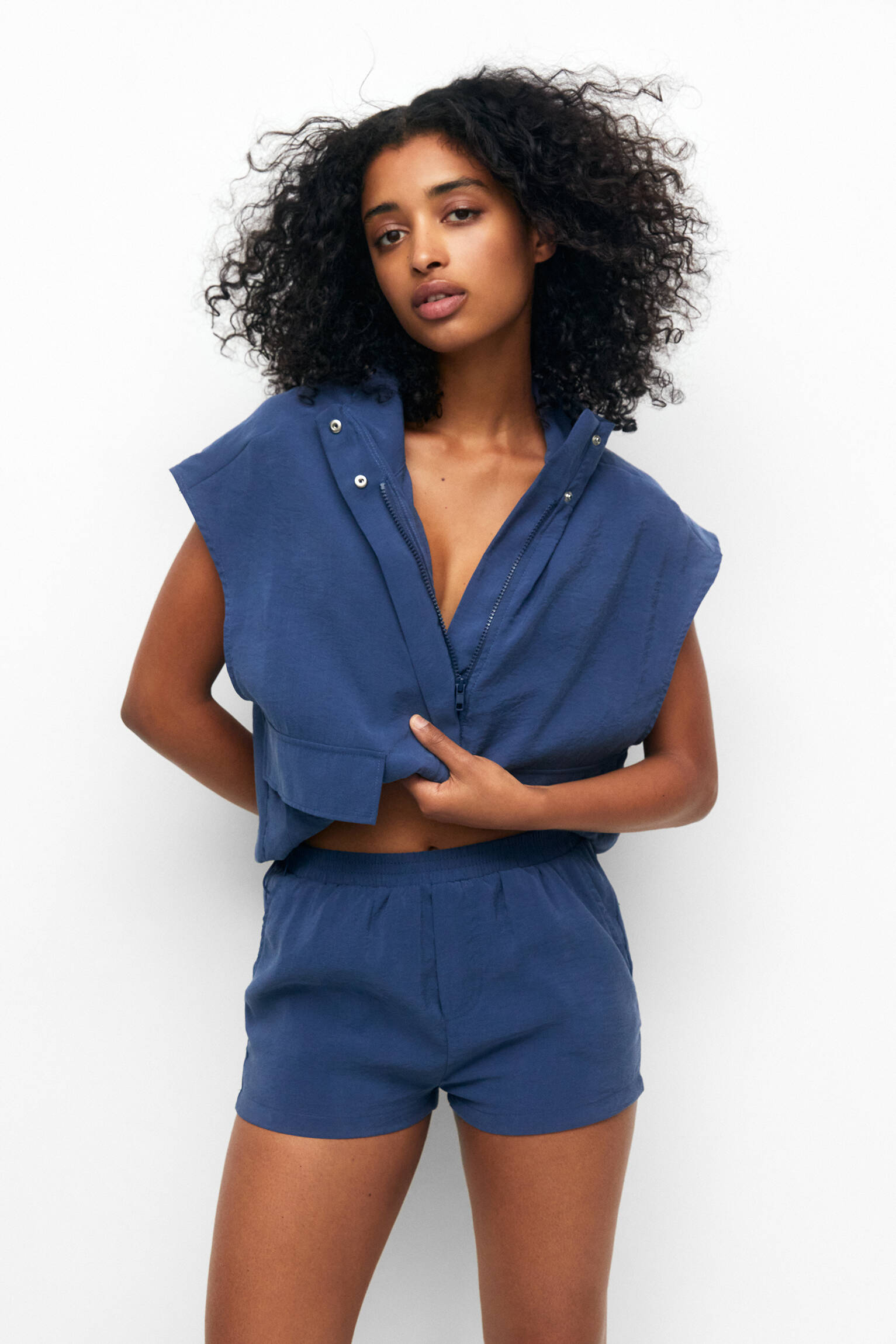 Shorts fluidos com cintura elástica - Azul