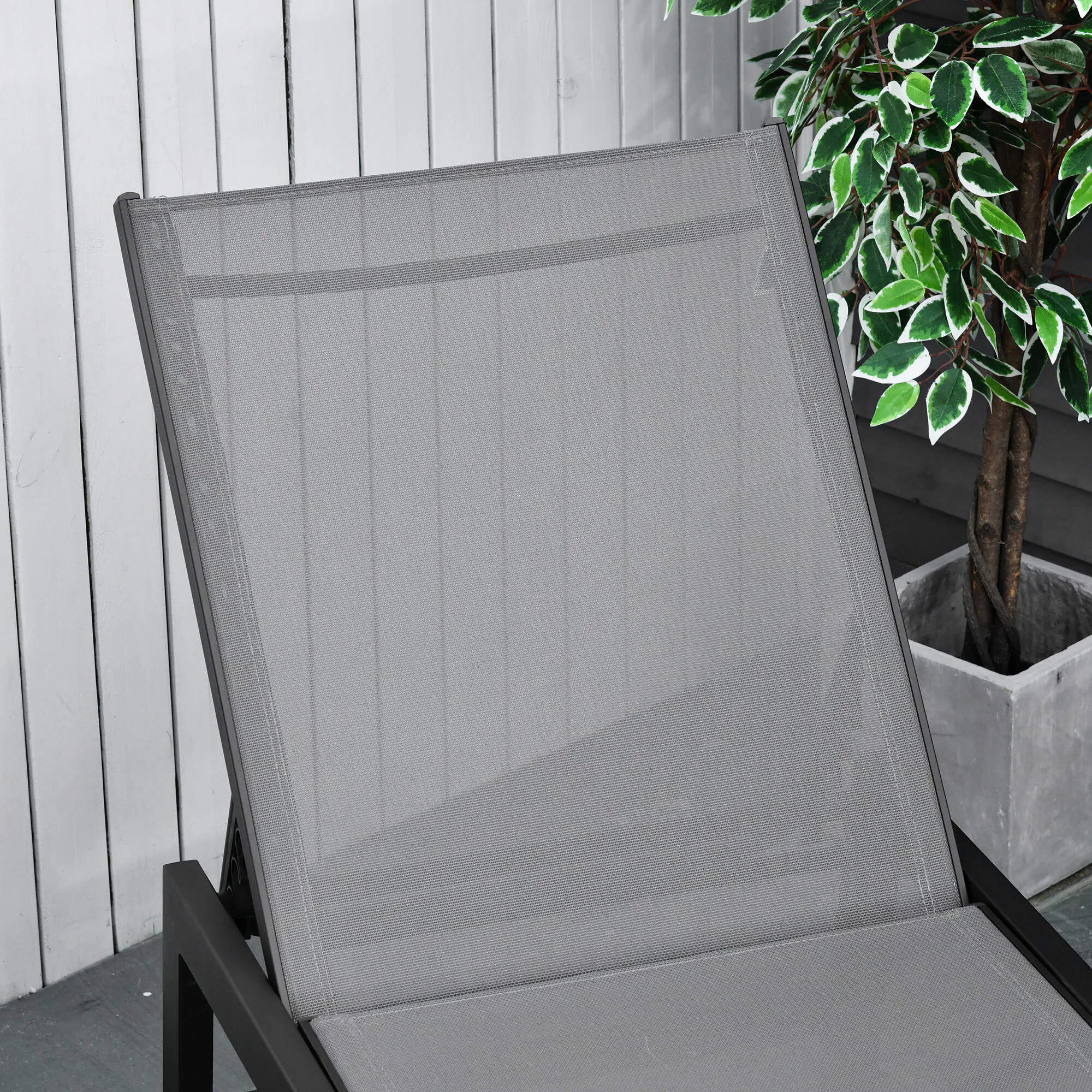Outsunny Gartenliege mit verstellbarer Rückenlehne 169 x 65 x 102 cm (LxBxH)