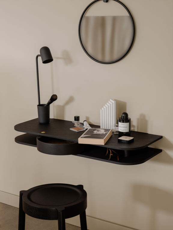 Northern Valet wand console tafel large 92x35 gerookt eiken