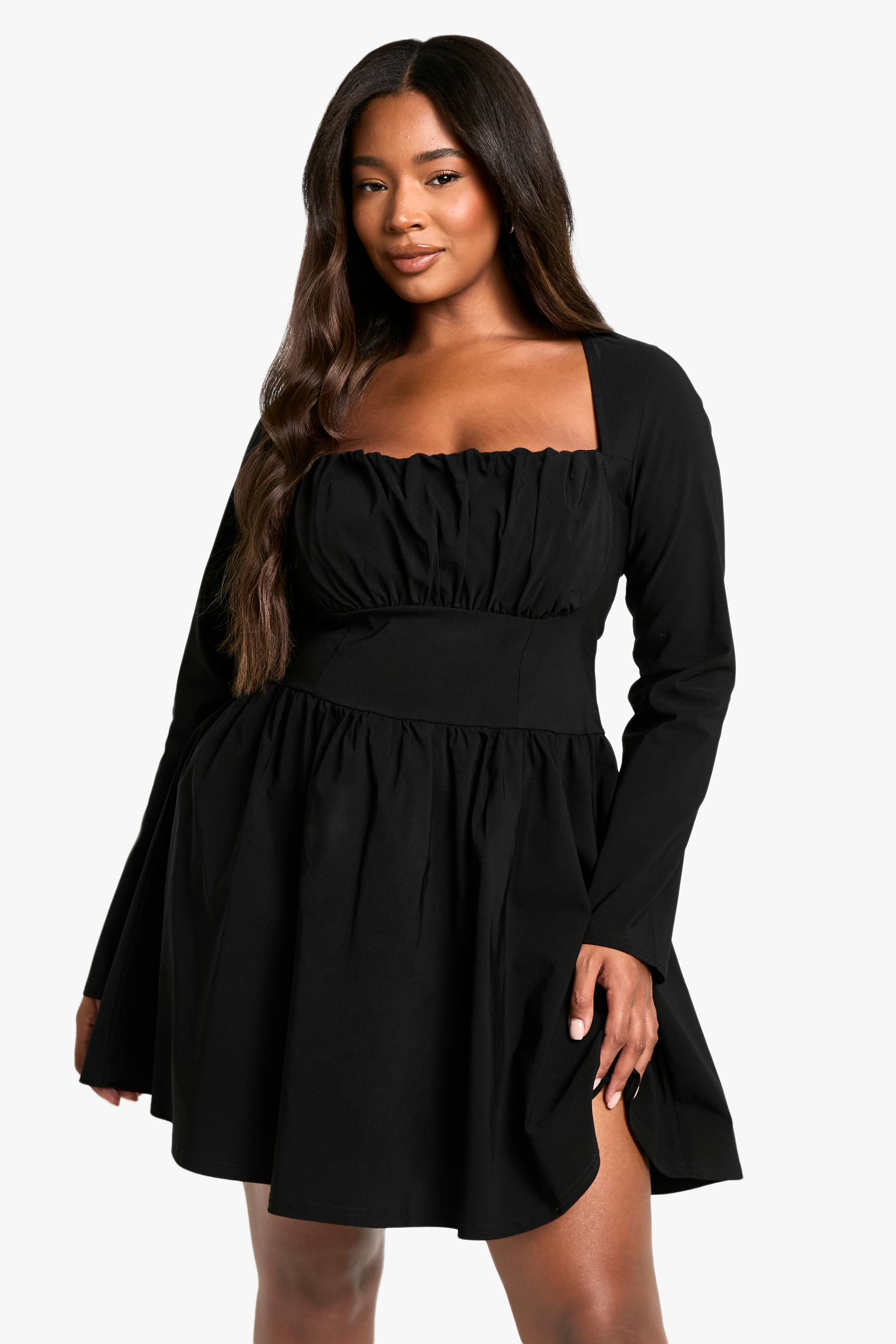 boohoo Plus Bengaline Robe Skateur à Corset Grande Taille à Manches Longues