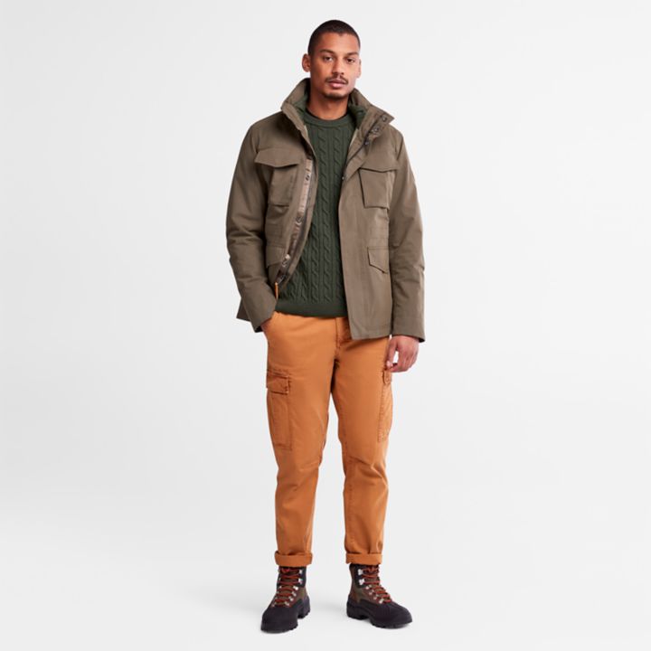 Suéter masculino Phillips Brook com gola redonda em tricô trançado na cor verde.