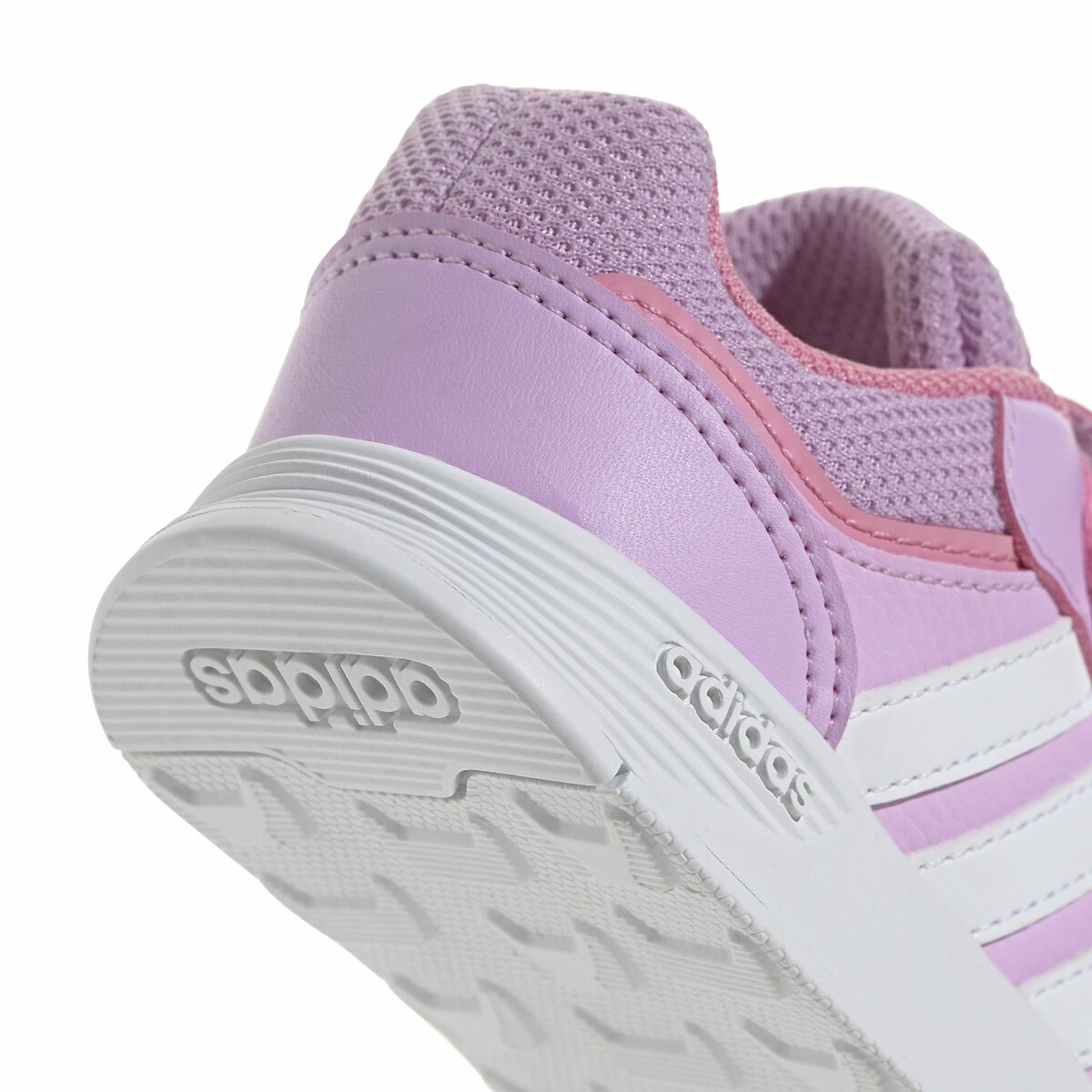 ADIDAS ROUPAS ESPORTIVAS<br>Tênis Tensaur Switch