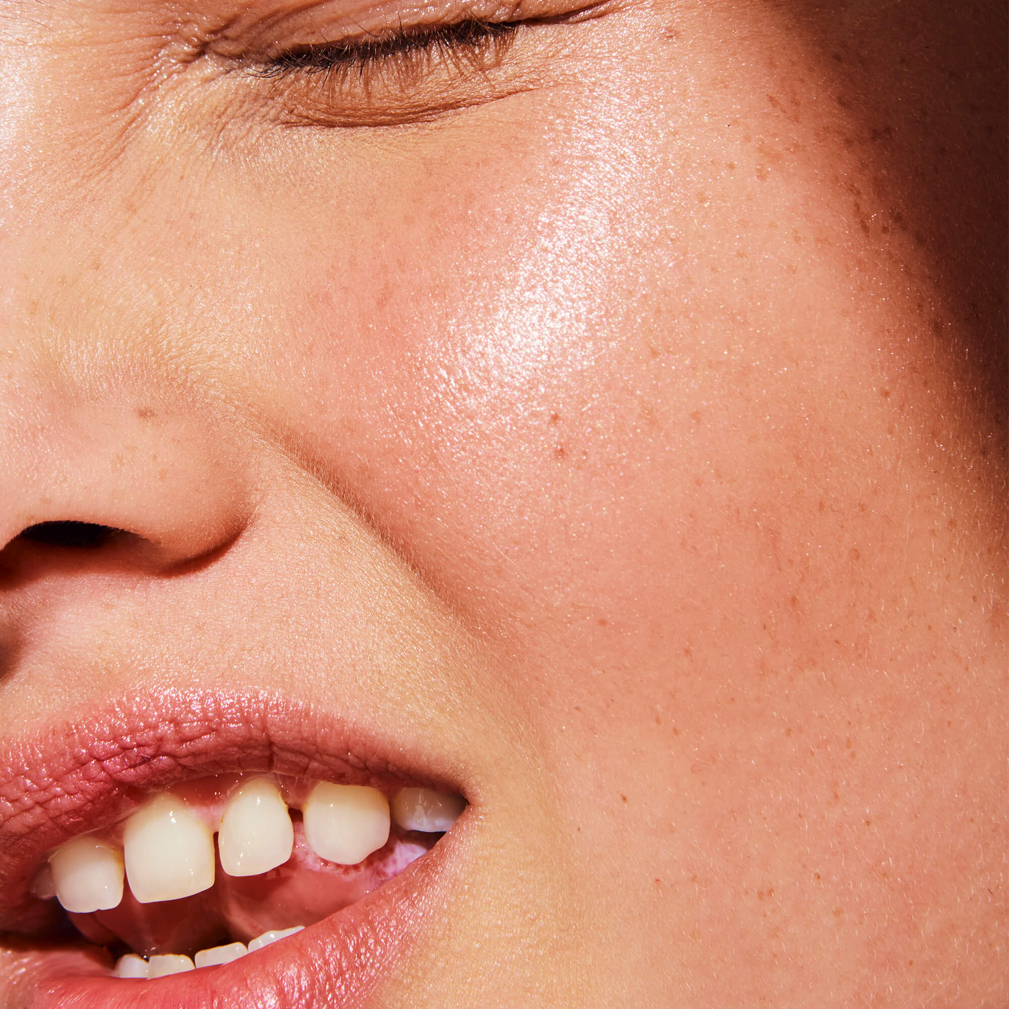 Les Filles En Rouje Palette Visage Blush et Highlighters