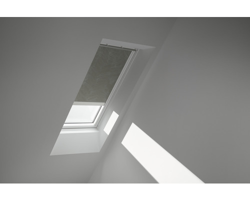 VELUX verduisterend rolgordijn, olijfgroen met stippen, op zonne-energie, wit frame, DSL C02 4575SWL