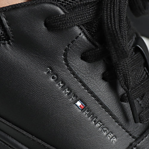 Baskets Core Leather Essential 5040 Black