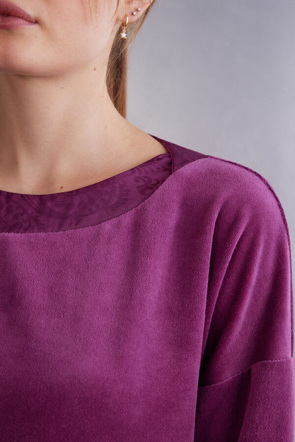 Camiseta de veludo chenille com estampa paisley