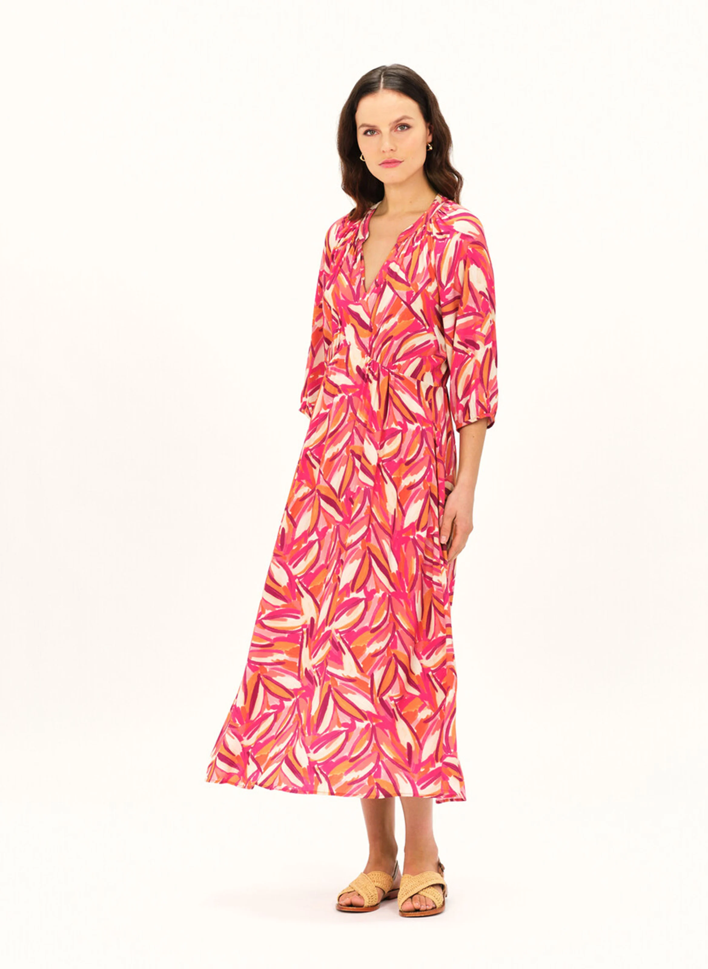 RIBYE - Robe longue col tunisien à imprimé floral | Rose