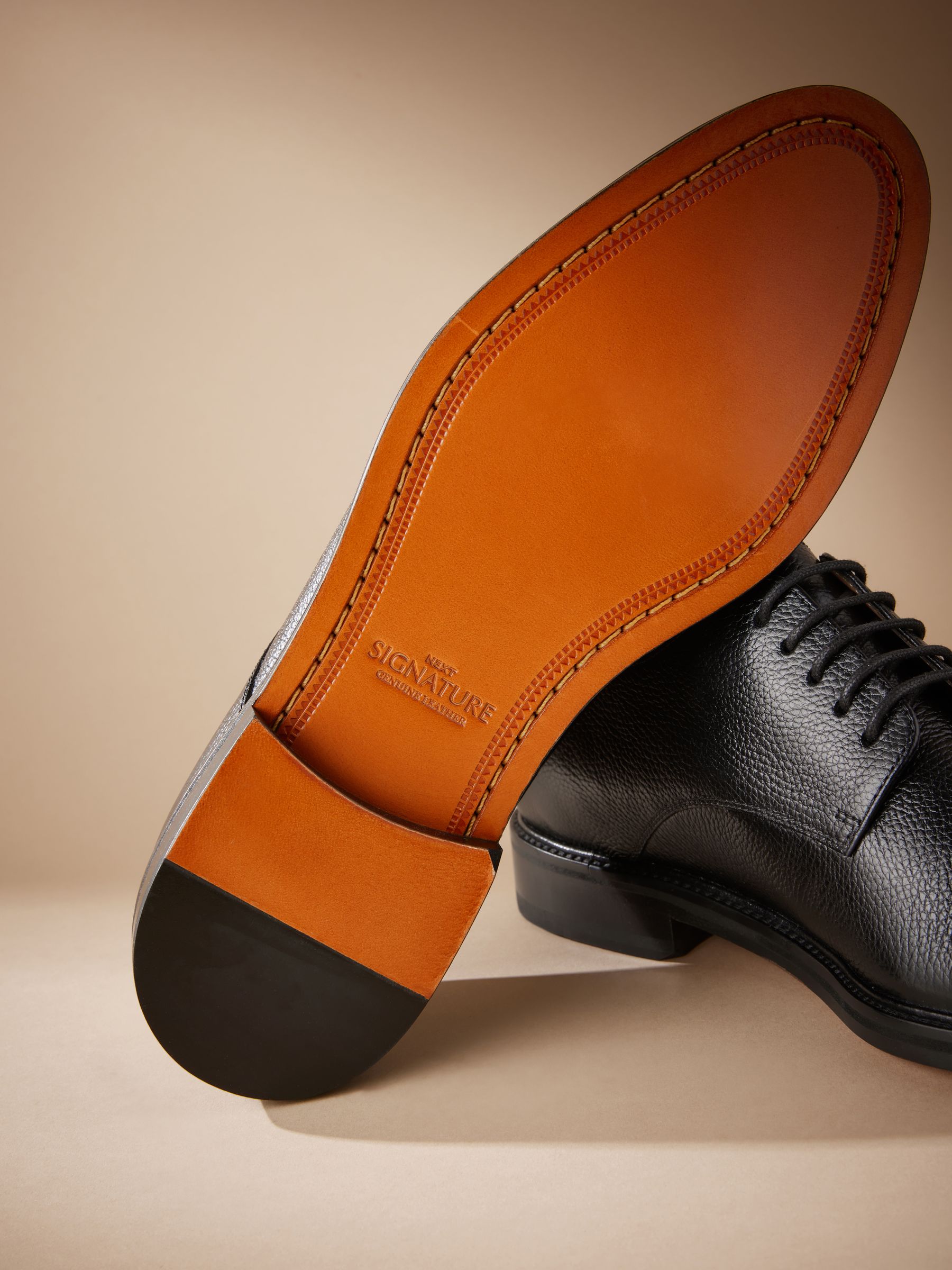 Zwart - Signature - Derby-schoenen met leren zool