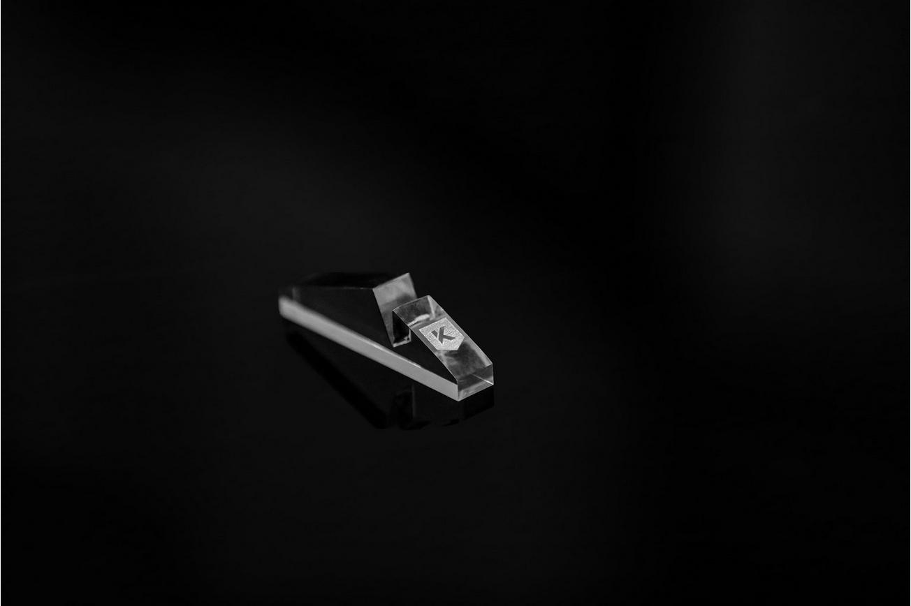 Knivesandtools #OneKnifeStand, messenstandaard