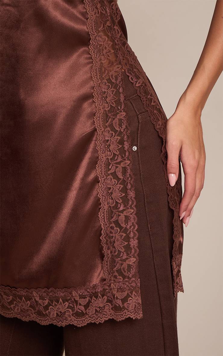 Chocolat Top Bandeau Long En Satin Avec Détails De Dentelle