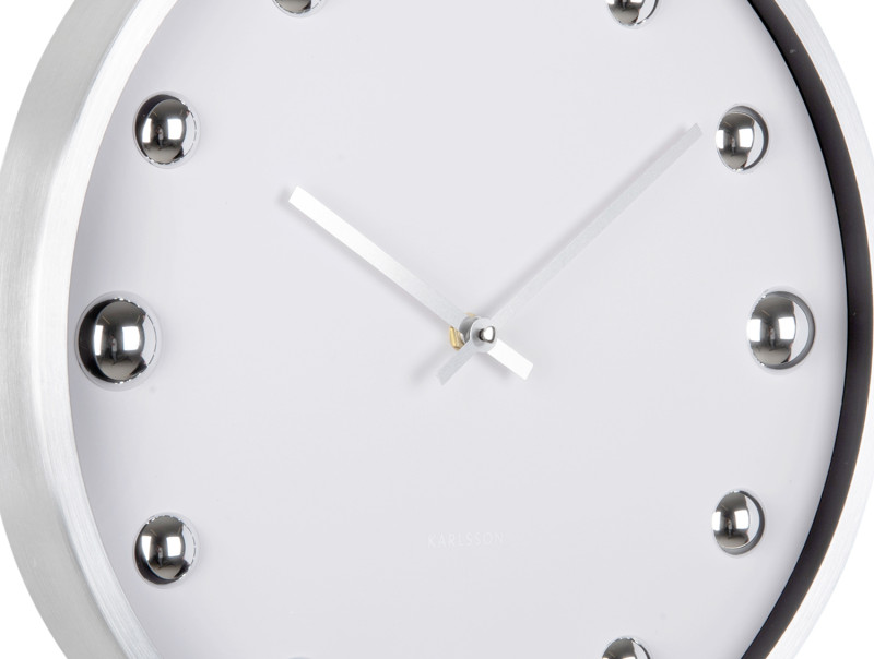 Wall Clock Shiny Dots