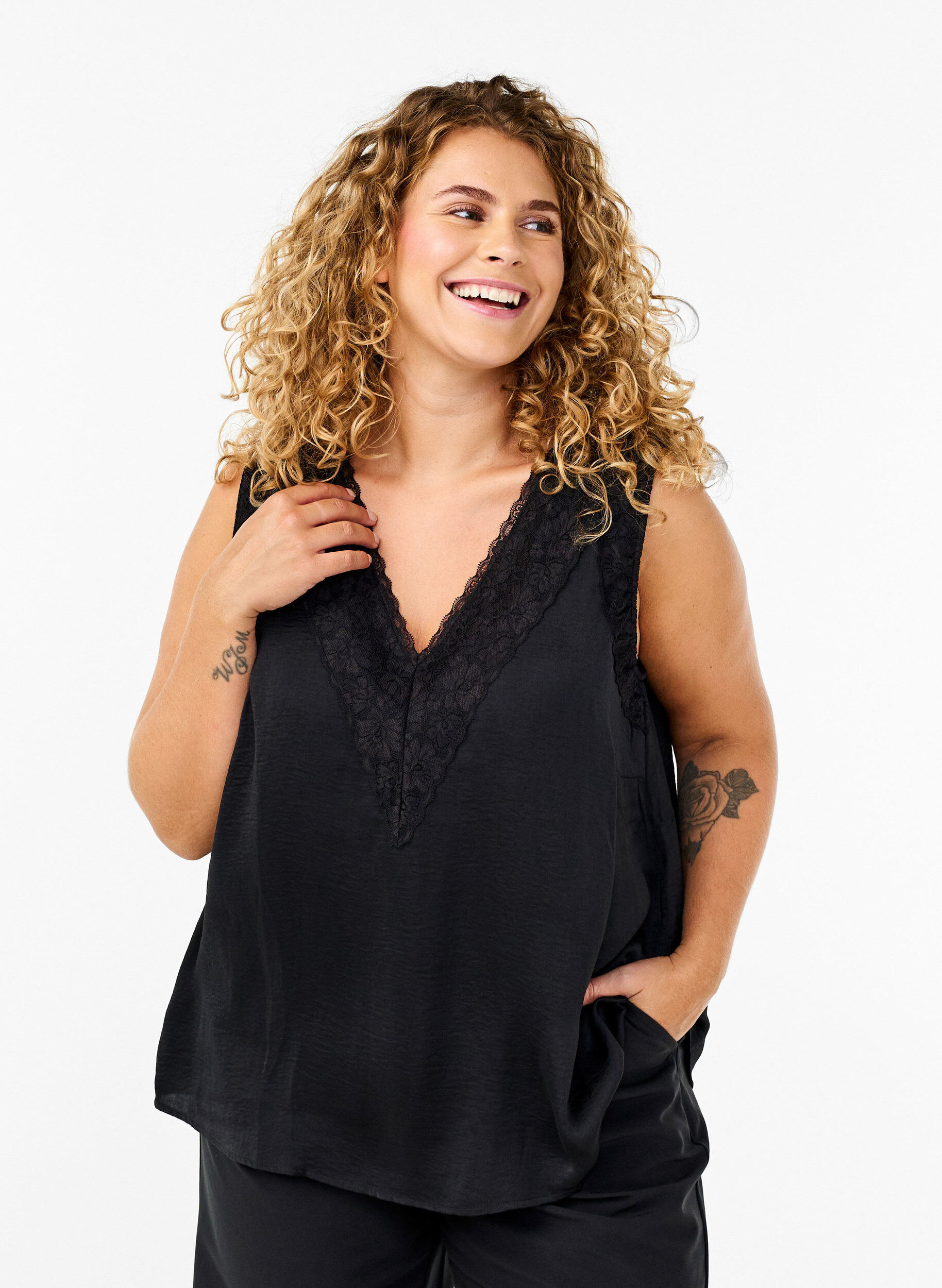 ærmeløs top med blonde