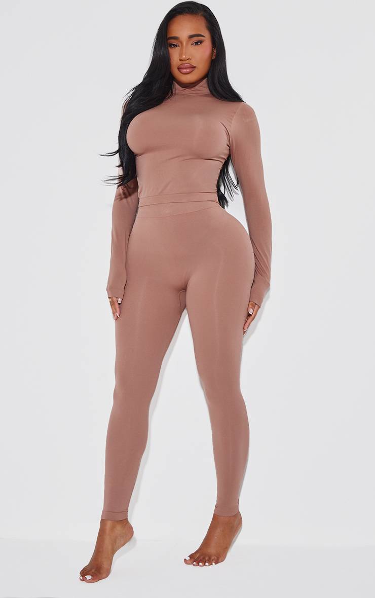 Taupe Haut Moulant Sans Coutures À Col Montant Et Manches Longues Shape
