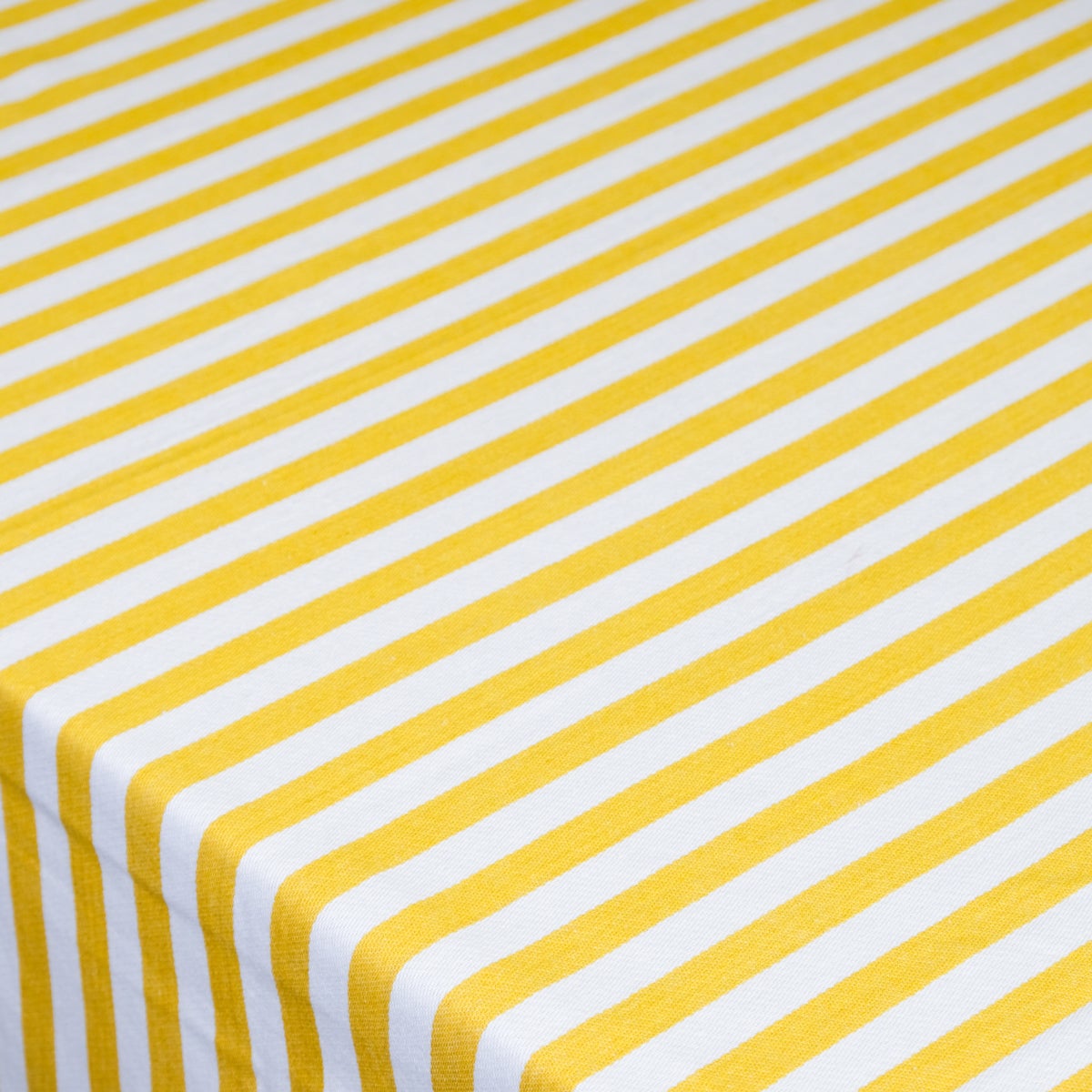 Linen & More tafelkleed Nuno geel 140 x 300 cm