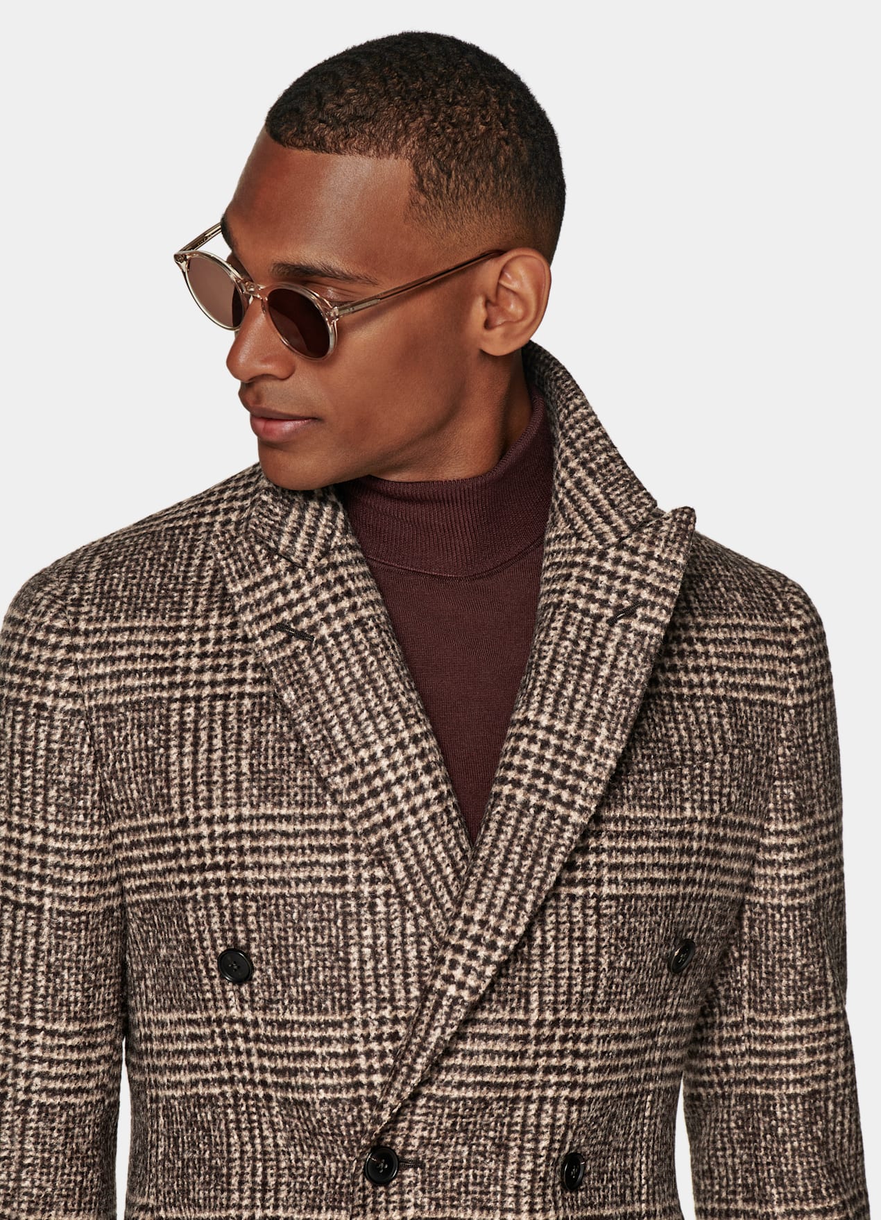 Manteau long marron à carreaux