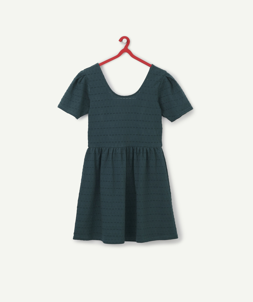 LA ROBE VERTE AJOURÉE