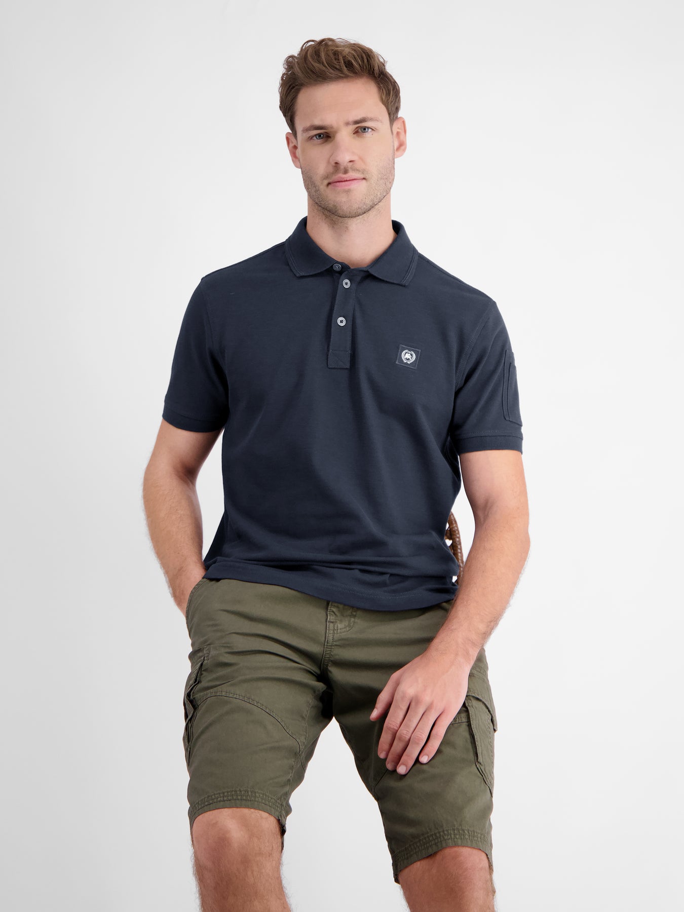 Unifarbenes gewaschenes Poloshirt mit Stretcheffekt