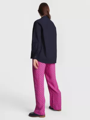 Blusa de renda com logotipo adaptável