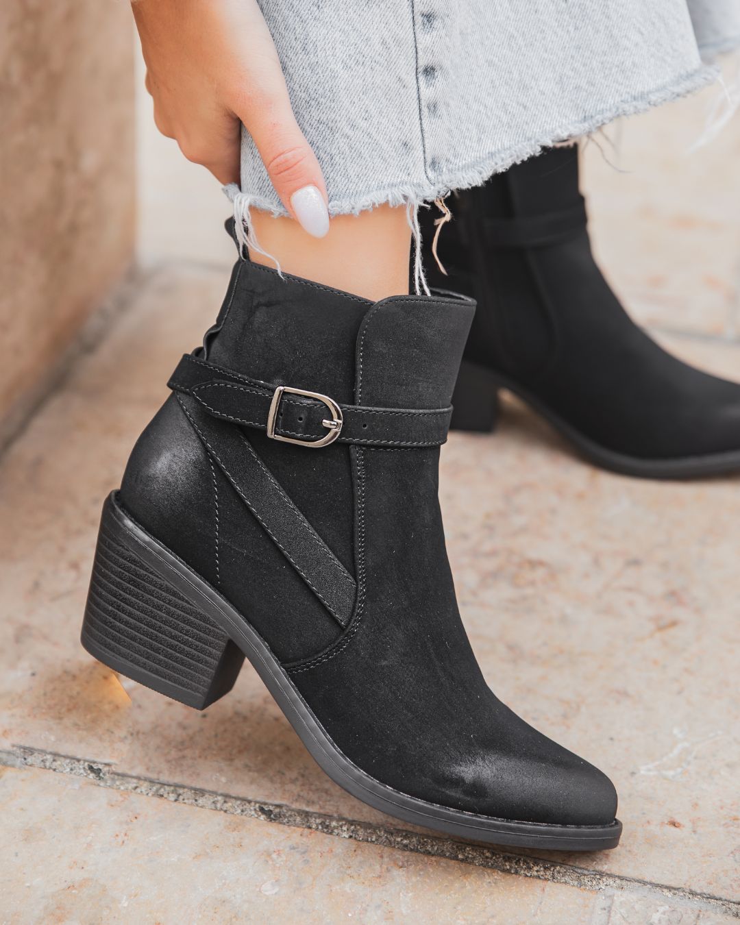 Bottines femme noires à bout pointu - Léontine