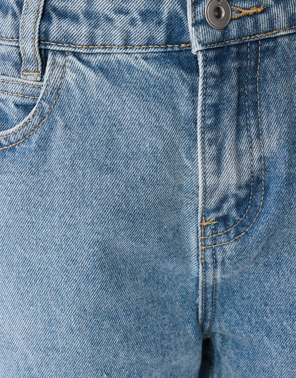 Embroidery Wide Leg Fit Jeans Bleached