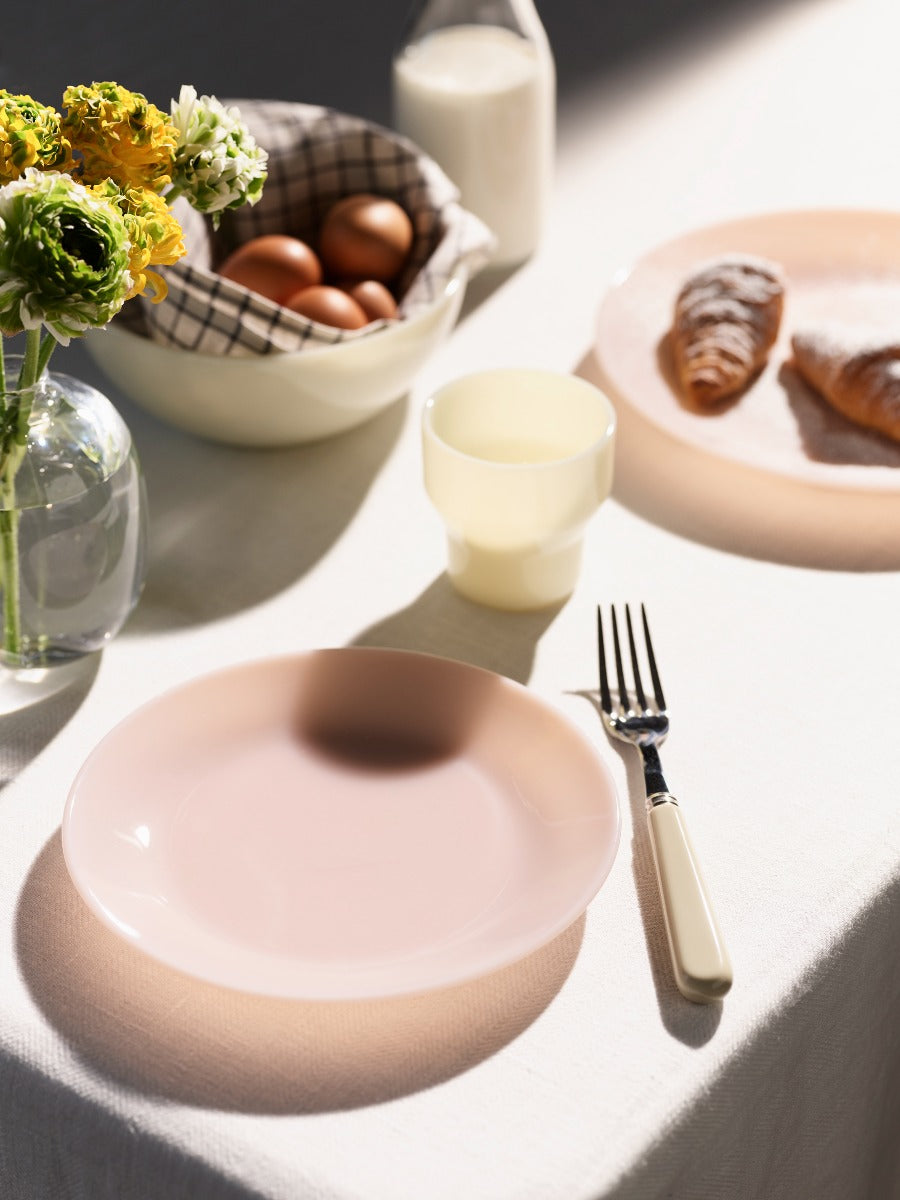 Lucie Kaas  Milk frokoststallerken, peach - Ø20,5 cm.