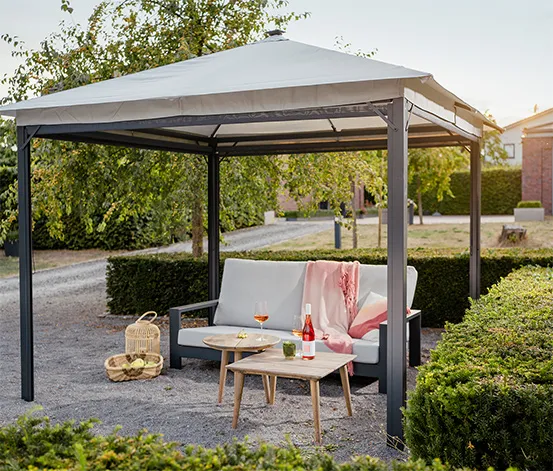 Leco Solarpavillon, ca. 300 x 300 cm