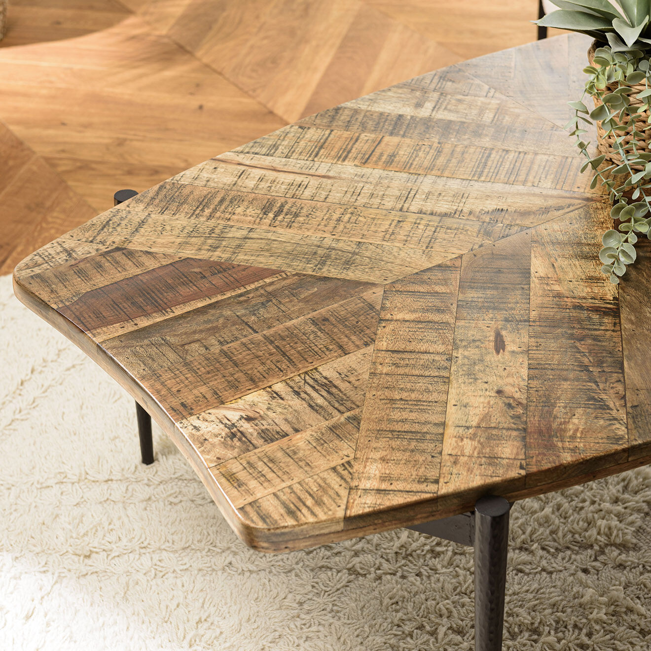 Macabane Table basse bords concaves en bois recyclé Kiara bois - 135x78x40 cm