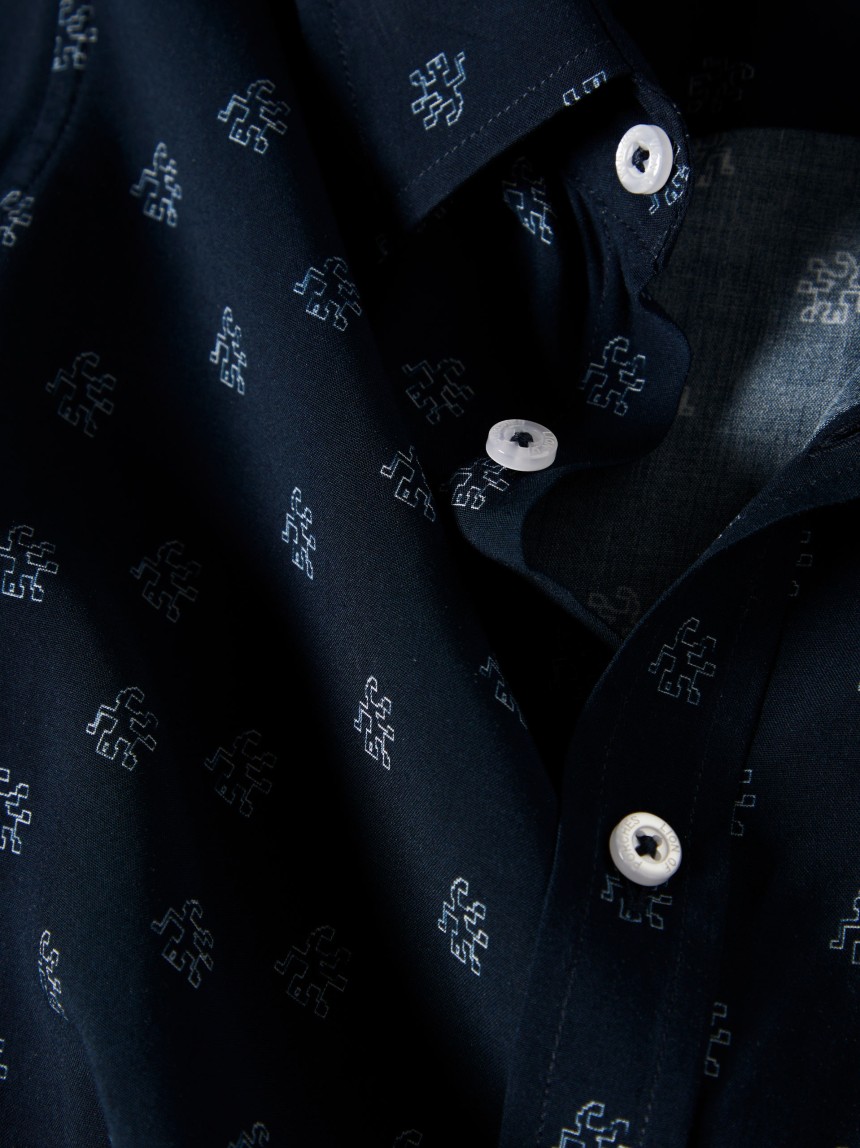 Camisa manga curta com leões