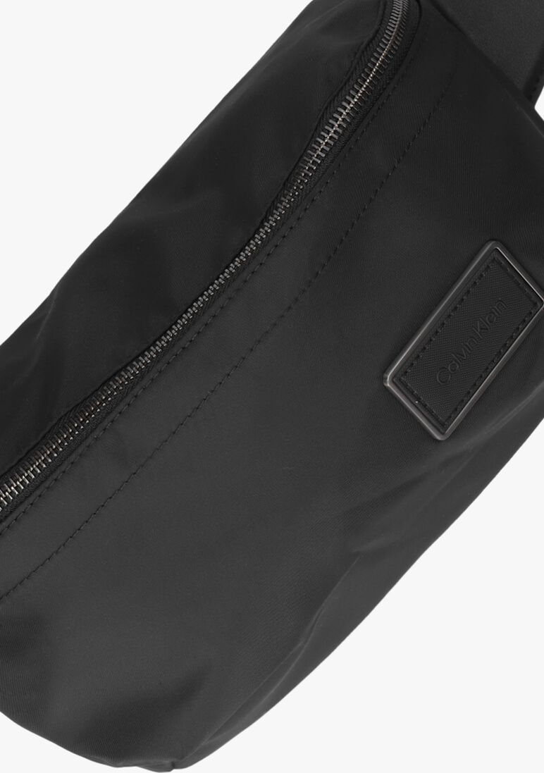 CALVIN KLEIN zwarte calvin klein heuptas ck elevated waistbag