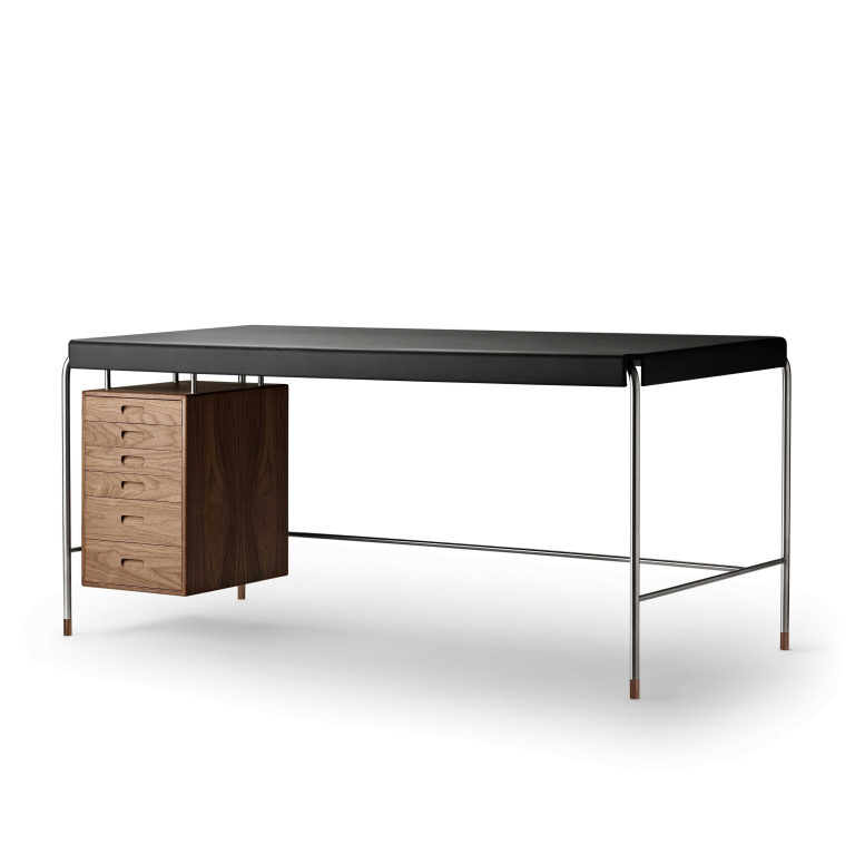 Carl Hansen & Son AJ52 bureau 160x70 geolied walnoot