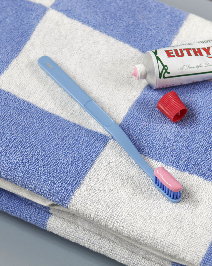 Hay Tann Toothbrush-Blue Blue