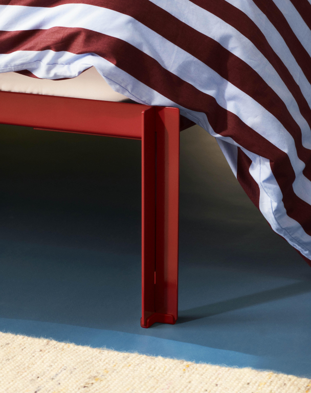 Hay Connect bed 140x200 donkerblauw