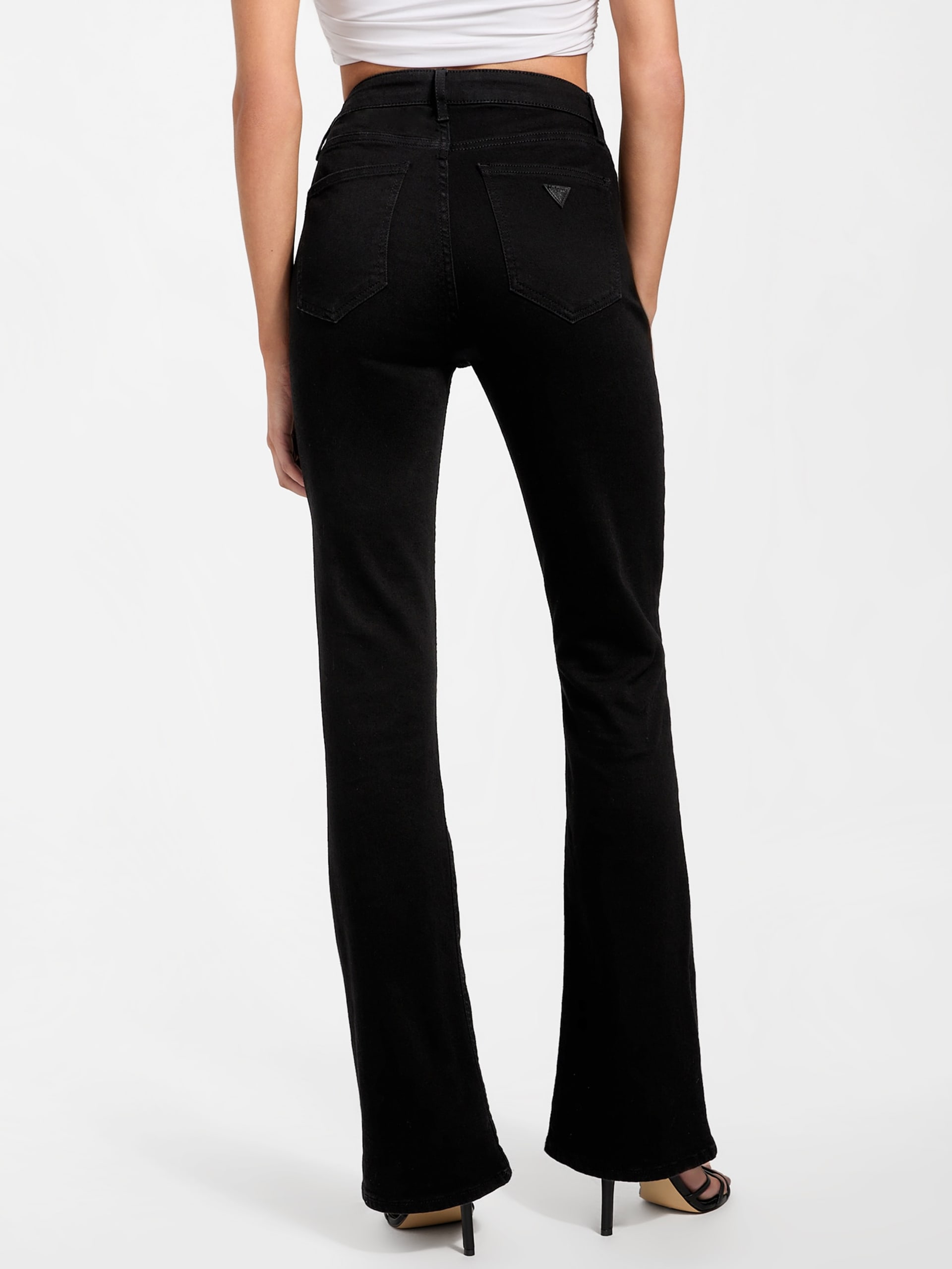 Calça jeans flare ecológica e sexy