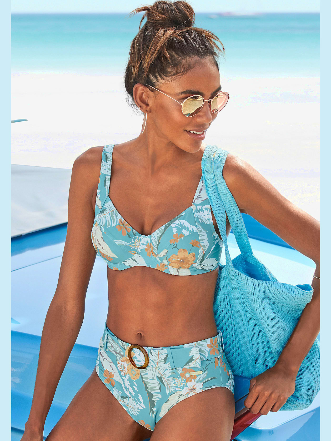 Haut de maillot de bain à armatures imprimé tropical tendance