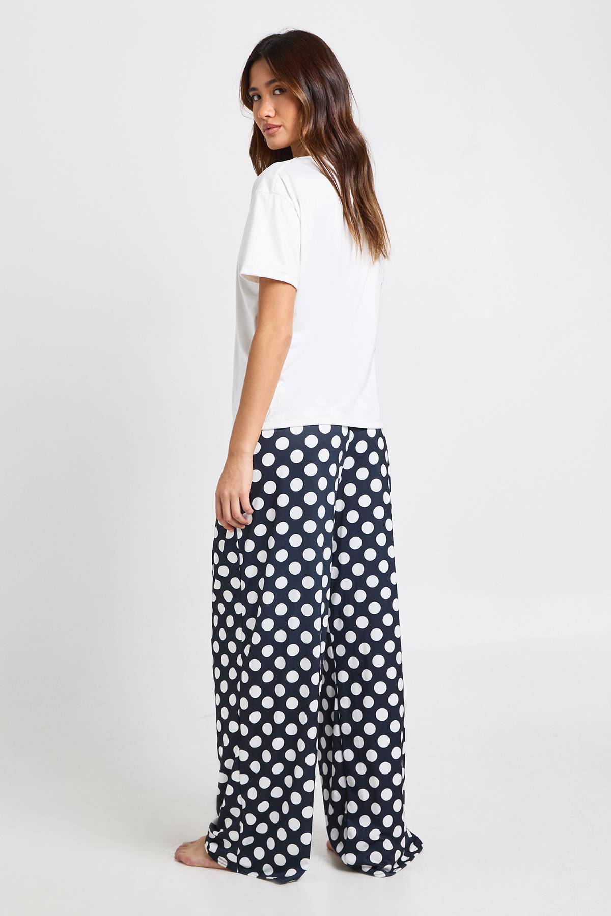 boohoo Ensemble Pyjama Pantalon À Pois & T-shirt Oversize