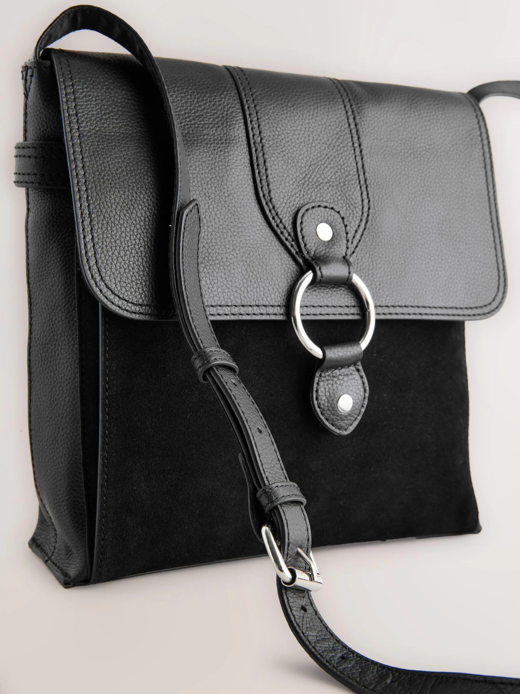 Zwart - Leren messenger-tas met vak
