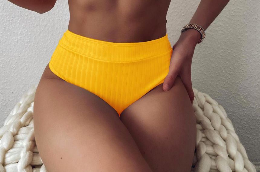 Serendo - Zwemset: Geribbelde bikinitop + broekje