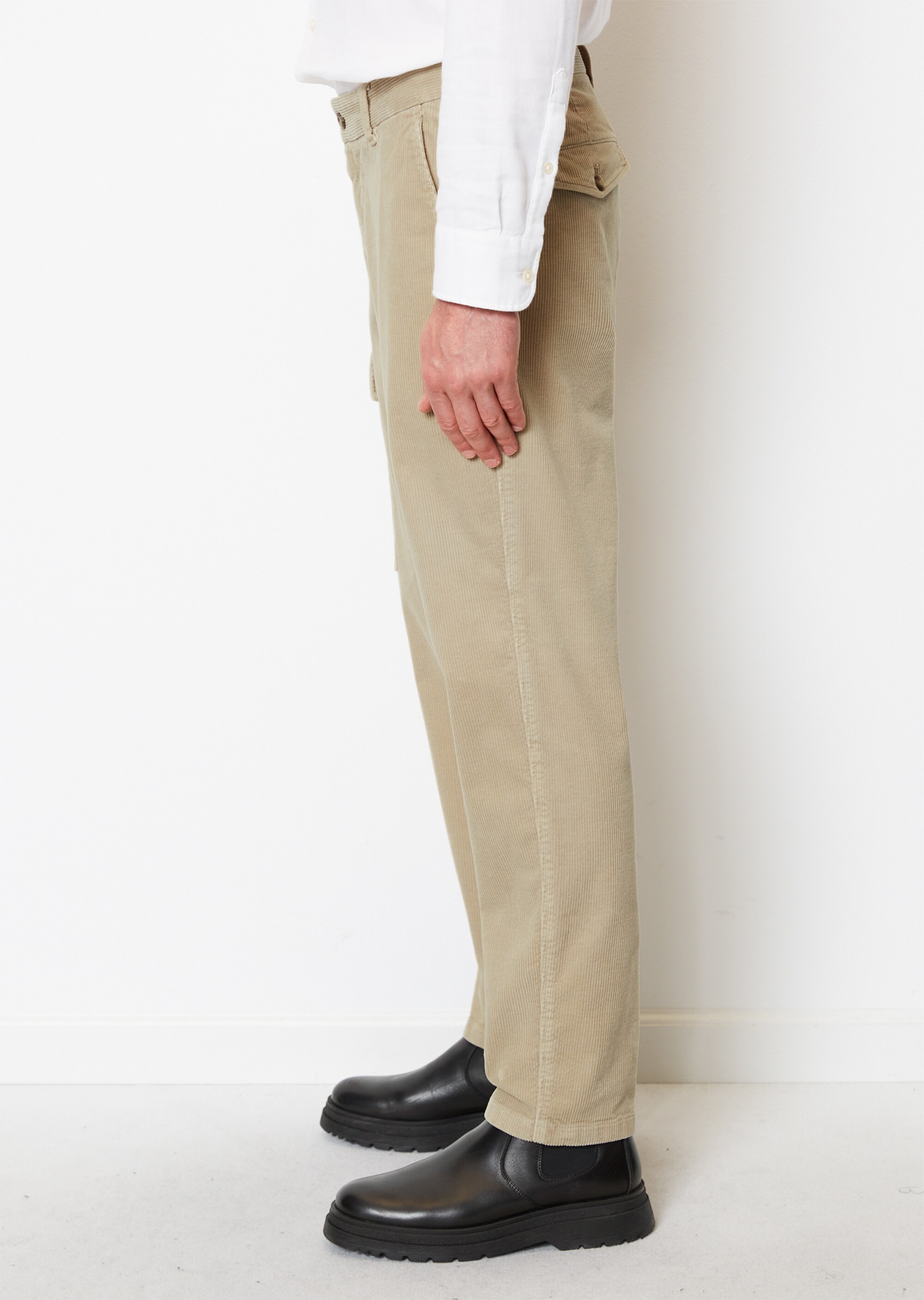 Hose Modell BESLBO CARGO relaxed aus softem Baumwoll-Cord